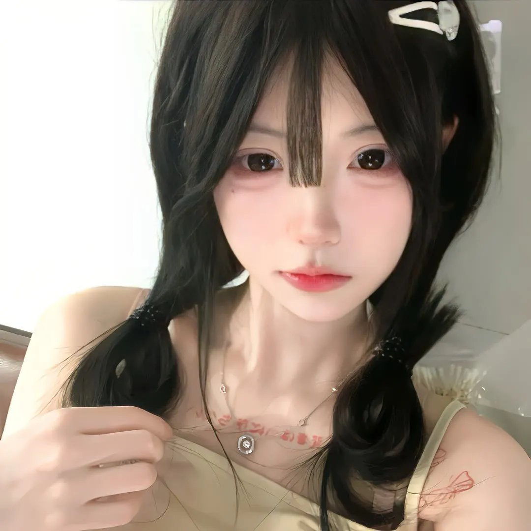 吃鸟食的男孩